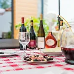 Guestready - Seven Farm Hotell *